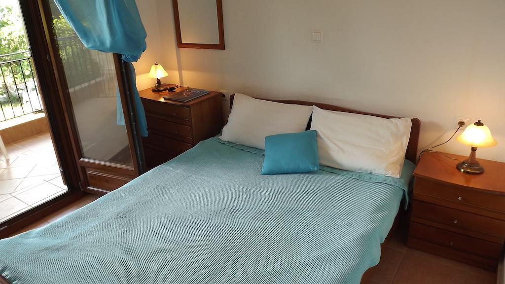Pefka Studios & Apartments Vourvourou Ruang foto