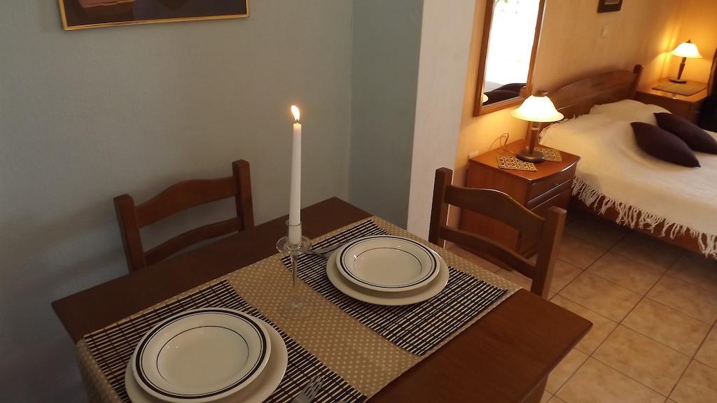 Pefka Studios & Apartments Vourvourou Ruang foto