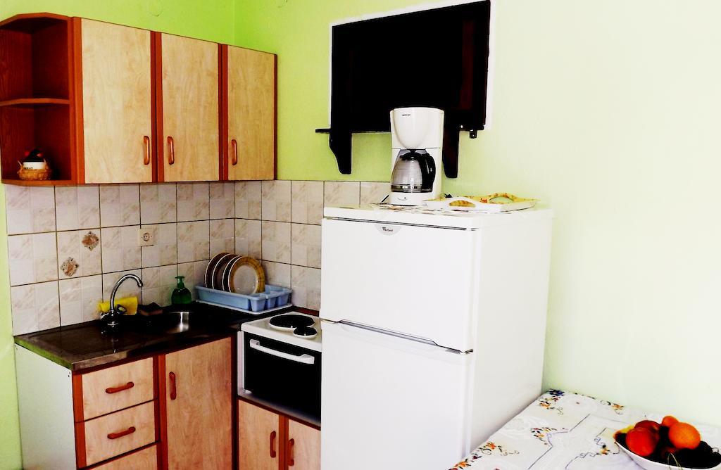 Pefka Studios & Apartments Vourvourou Ruang foto